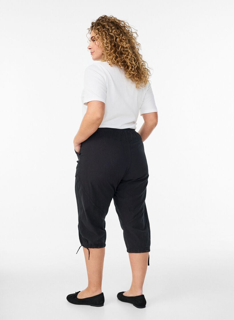 Cotton Capri trousers, Black, Model image number 1