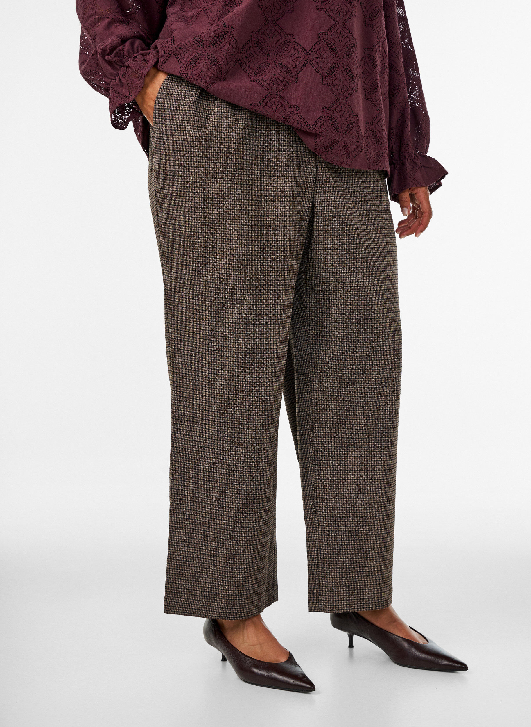 ZizzifashionTrousers with small check pattern and straight legs, Brown, Model image number 2