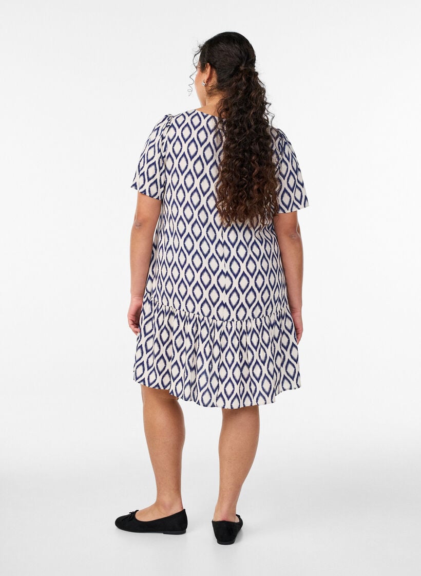 Dress in viscose with cutline, Blue, Model image number 2