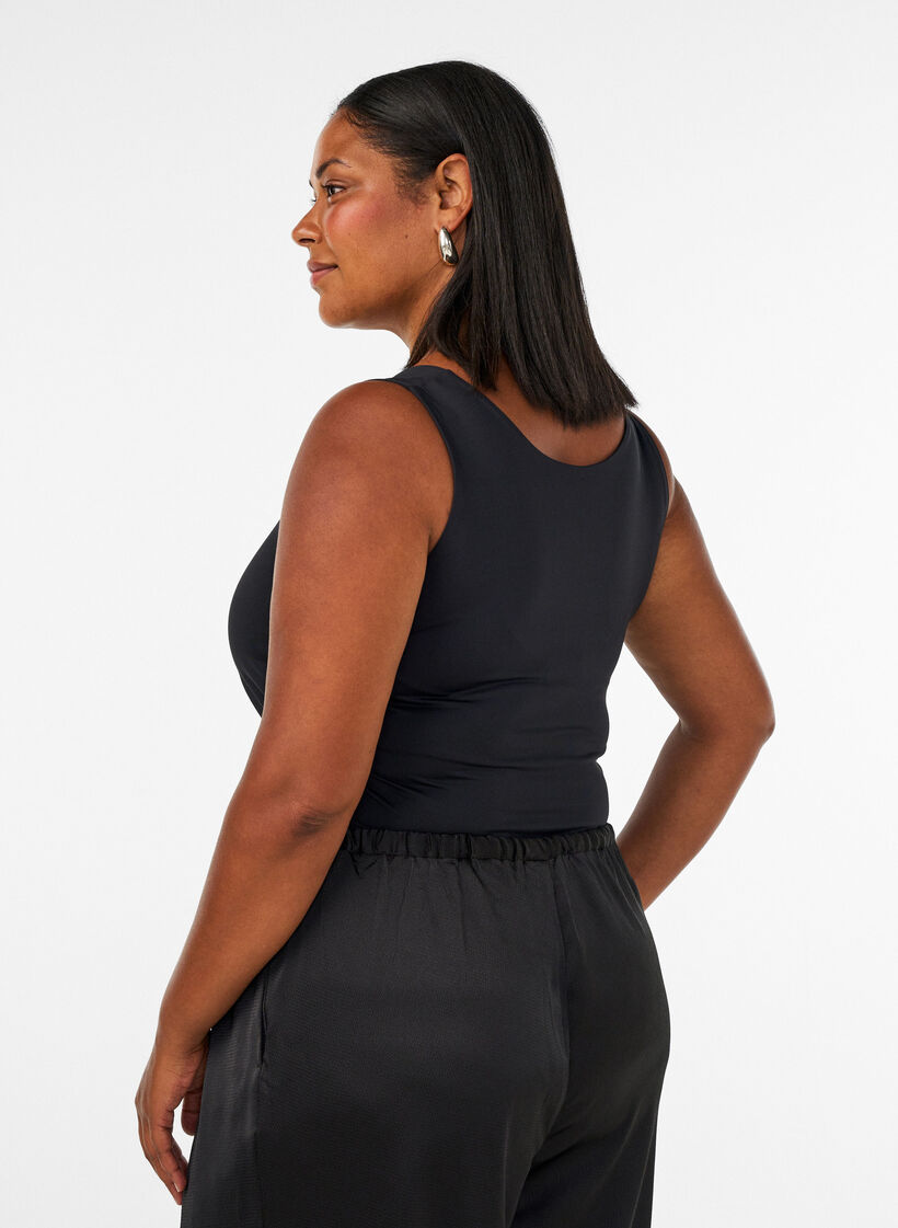Fitted basic top in a smooth fabric, Black, Model image number 2