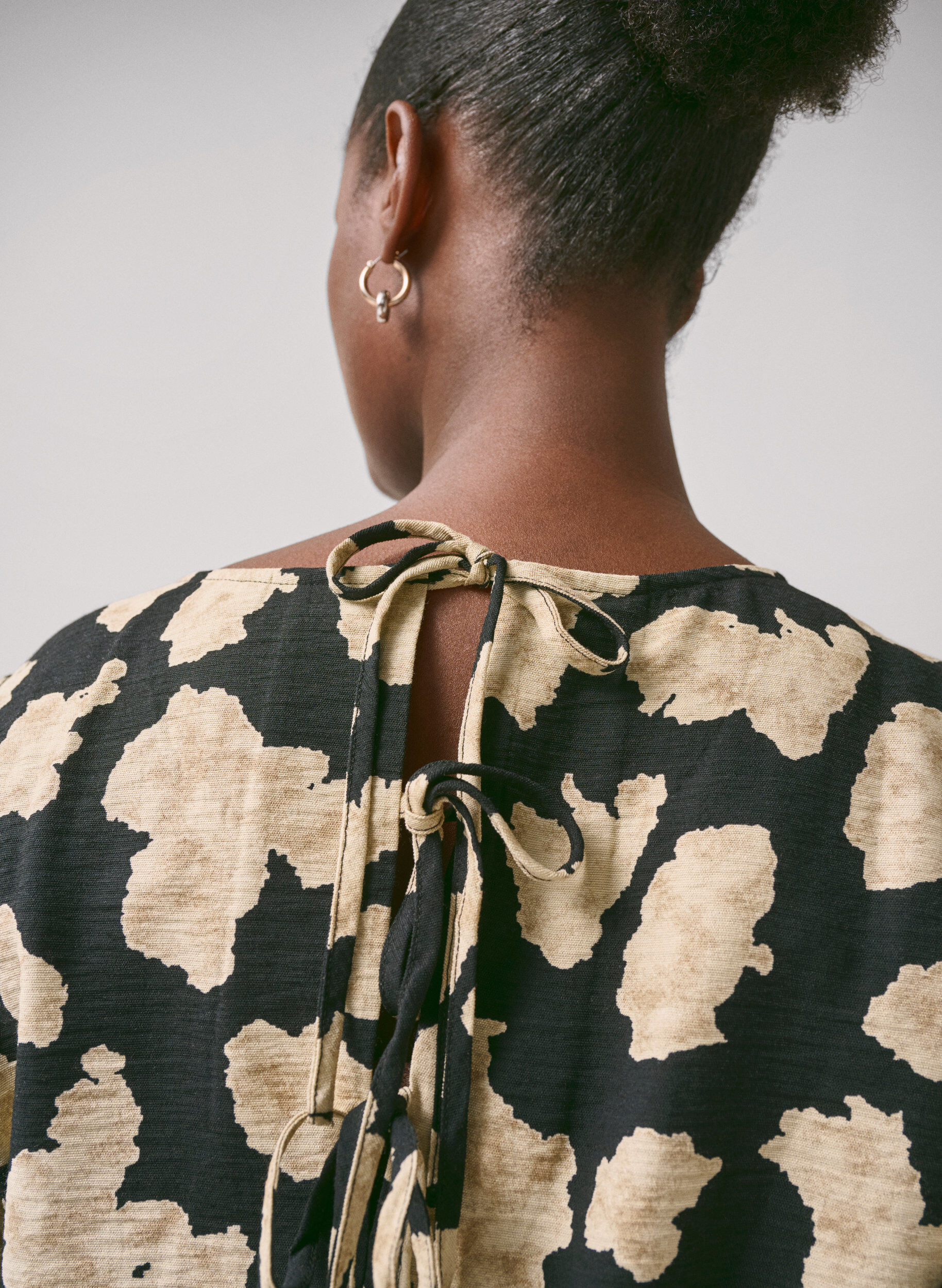 Zizzifashion Long-sleeved dress with print and bows, Black, Image image number 1