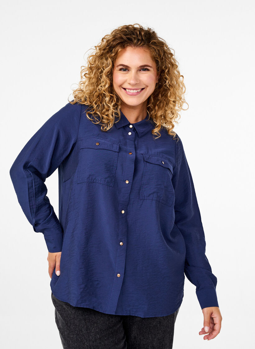 Shirt with collar and chest pockets, Blue, Model image number 0