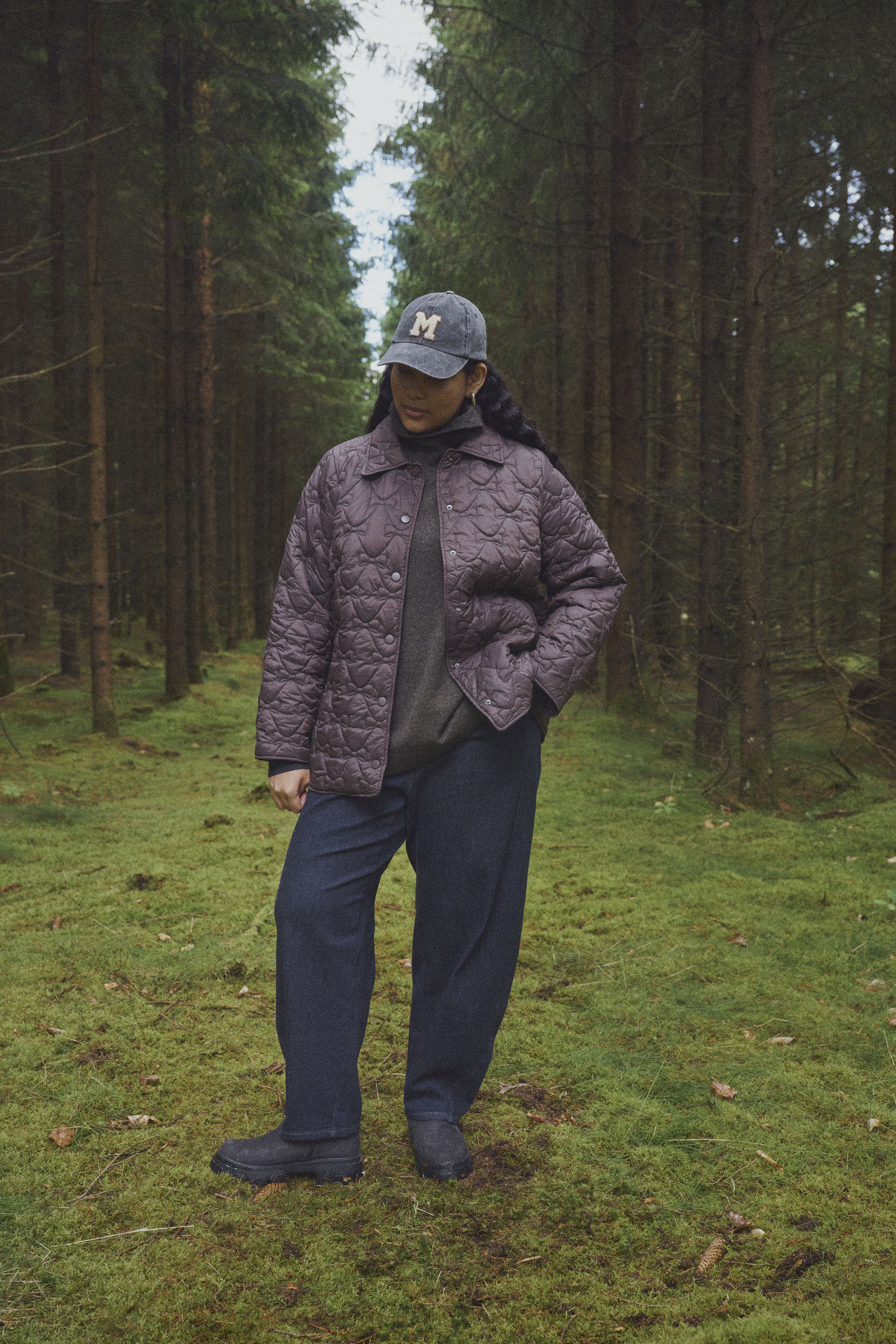 Natural everyday style in deep tones, , Model