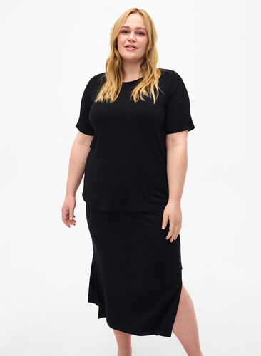 Slim fit midi skirt in viscose, Black, Model image number 0
