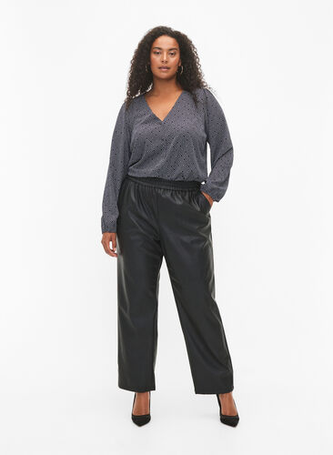 Faux leather trousers with pockets, Black, Model image number 0
