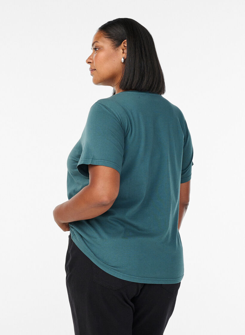 T-shirt in organic cotton with a washed look, Petrol, Model image number 2