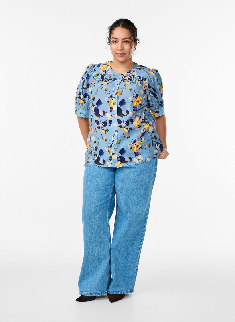 Shirt blouse with pattern and half sleeves, Light Blue, Model image number 1