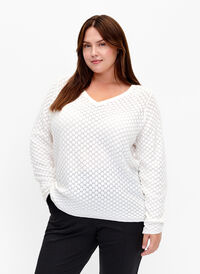 Structure-patterned pullover in organic cotton	, Cloud Dancer, Model