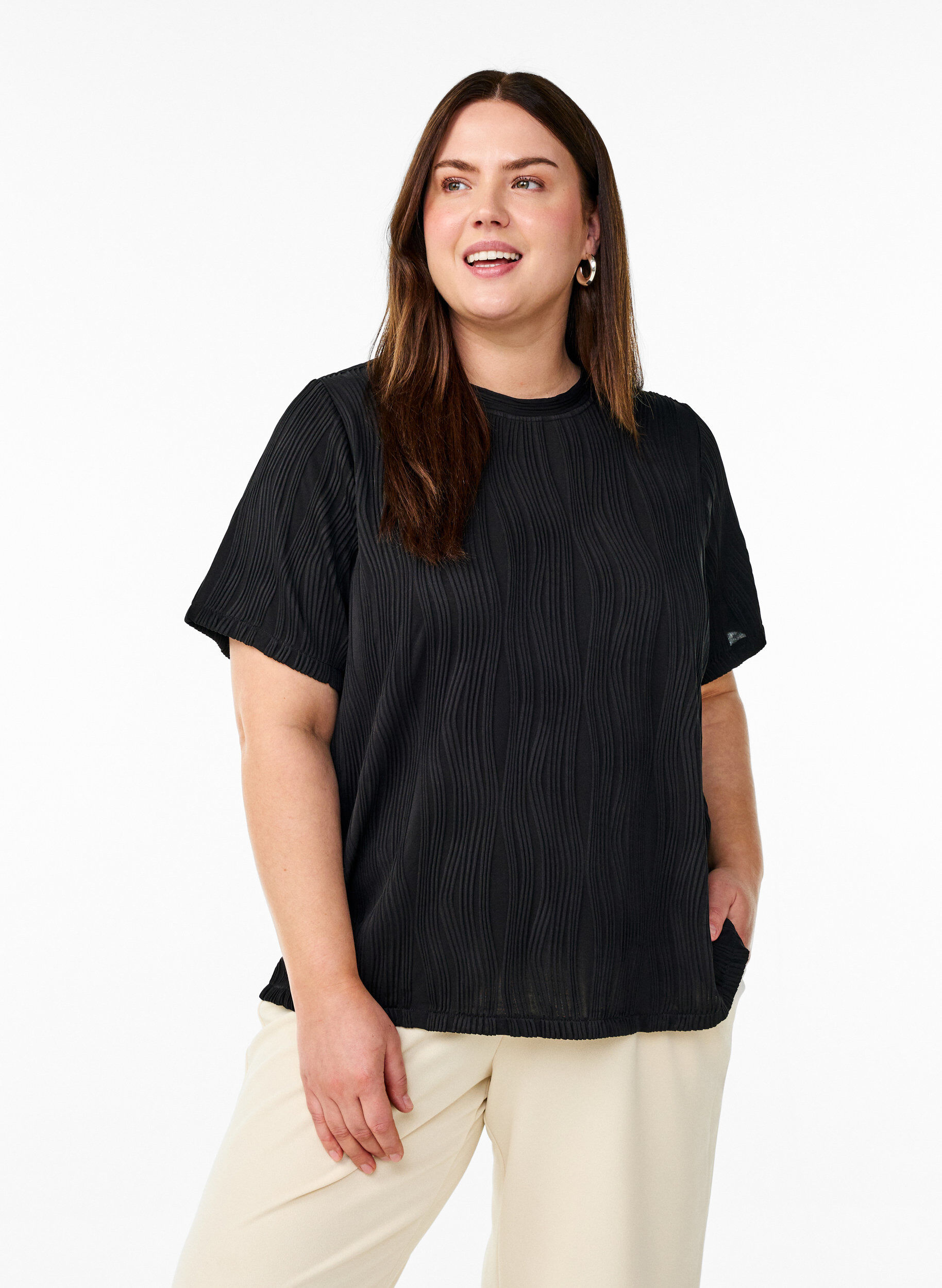 Zizzifashion Blouse with short sleeves and a wavy texture, Black, Model image number 0