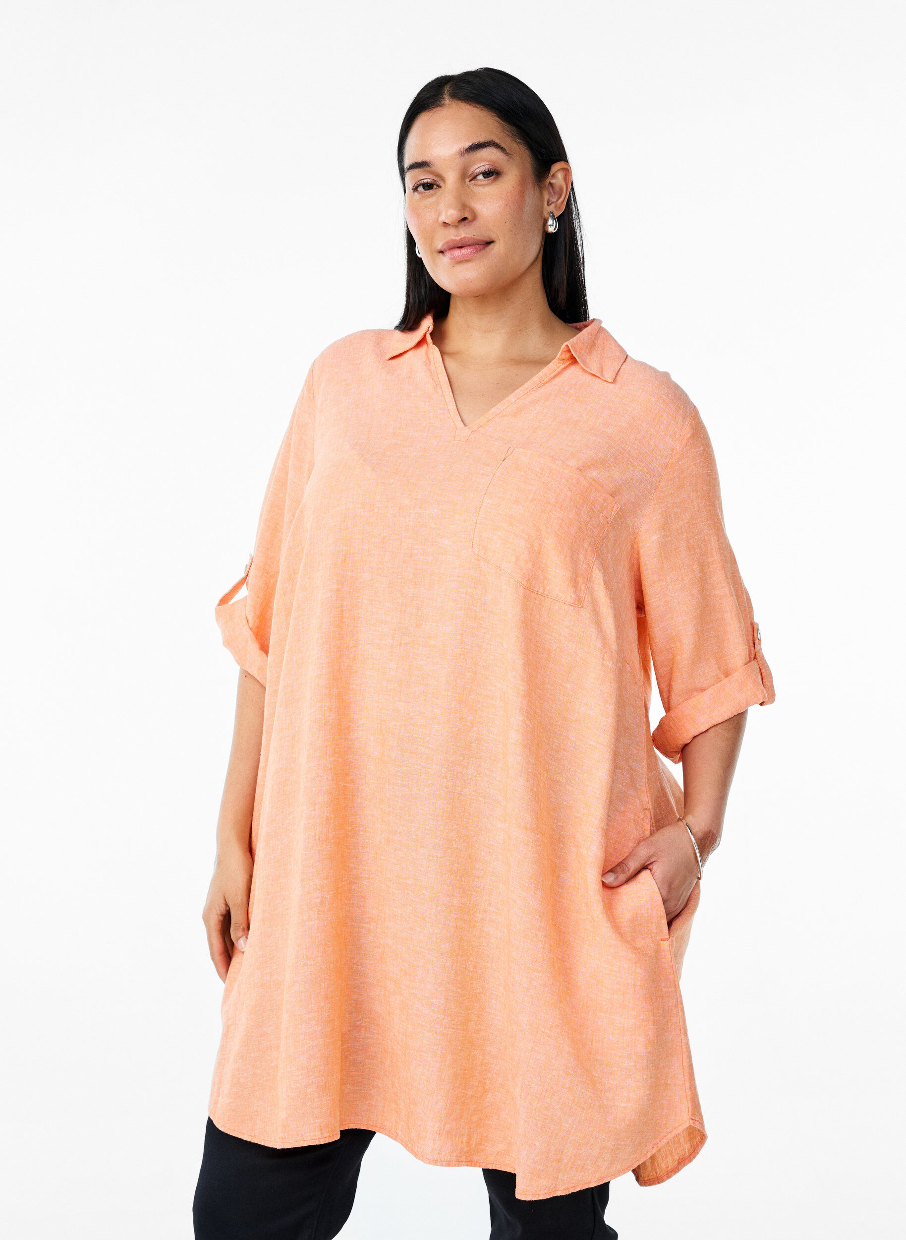 Linen and viscose tunic with A-shape, Coral, Model