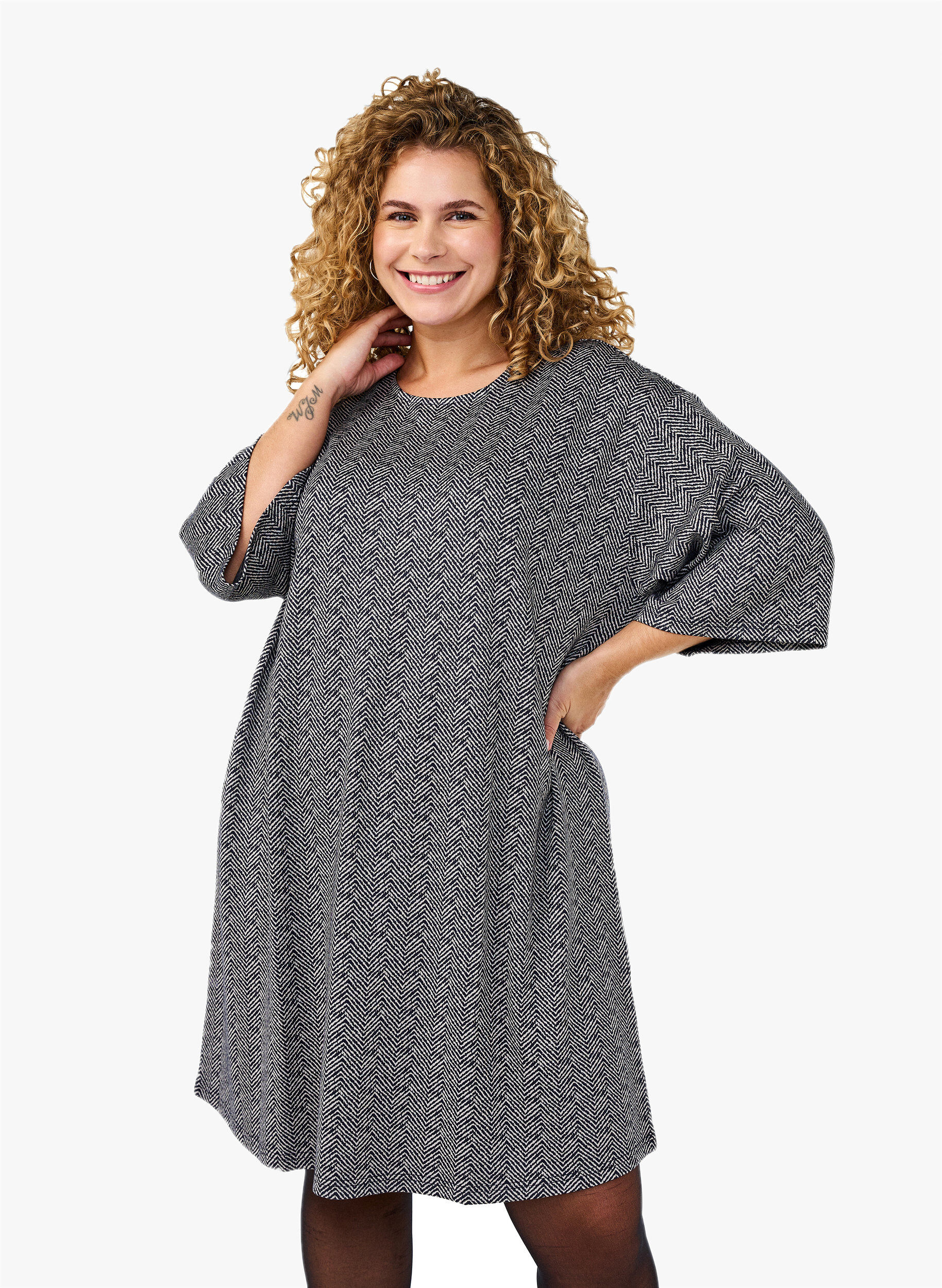 Zizzifashion Patterned dress with 3/4 sleeves, Blue, Model image number 0