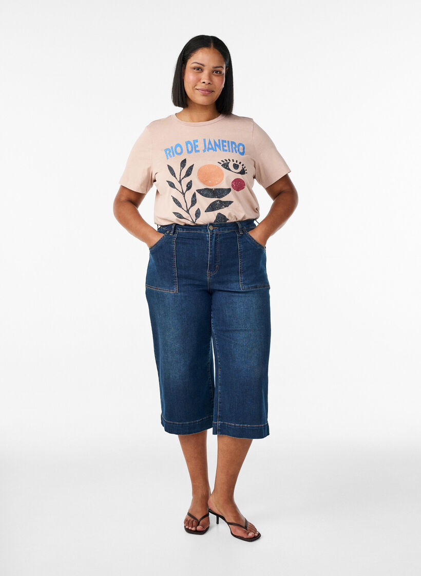 Cotton T-shirt with front print, Beige, Model image number 1