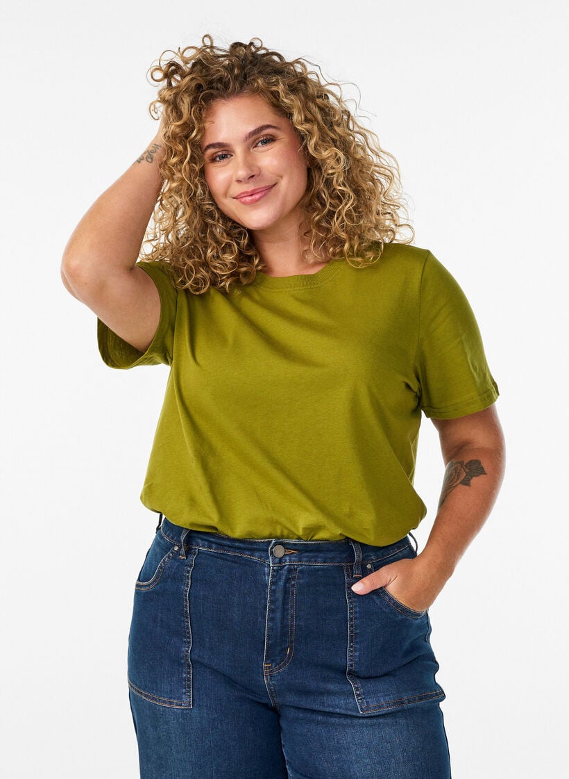 Basic cotton T-shirt with round neck, Green, Model image number 0