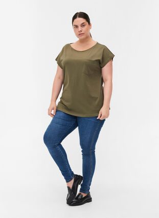 Organic cotton t-shirt with breast pocket, Ivy Green, Model image number 2