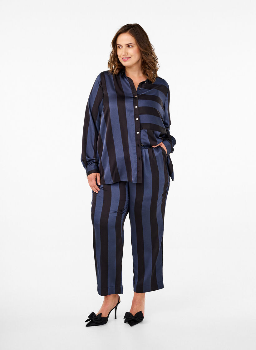 Cropped trousers with stripes, Blue, Model image number 0