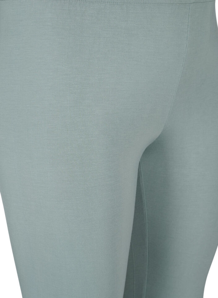 Basic 3/4-length viscose leggings, Green, Packshot image number 2