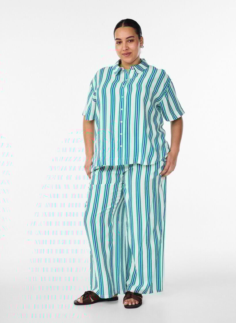 Striped trousers with a high waist and wide legs, Vanilla, Model image number 1