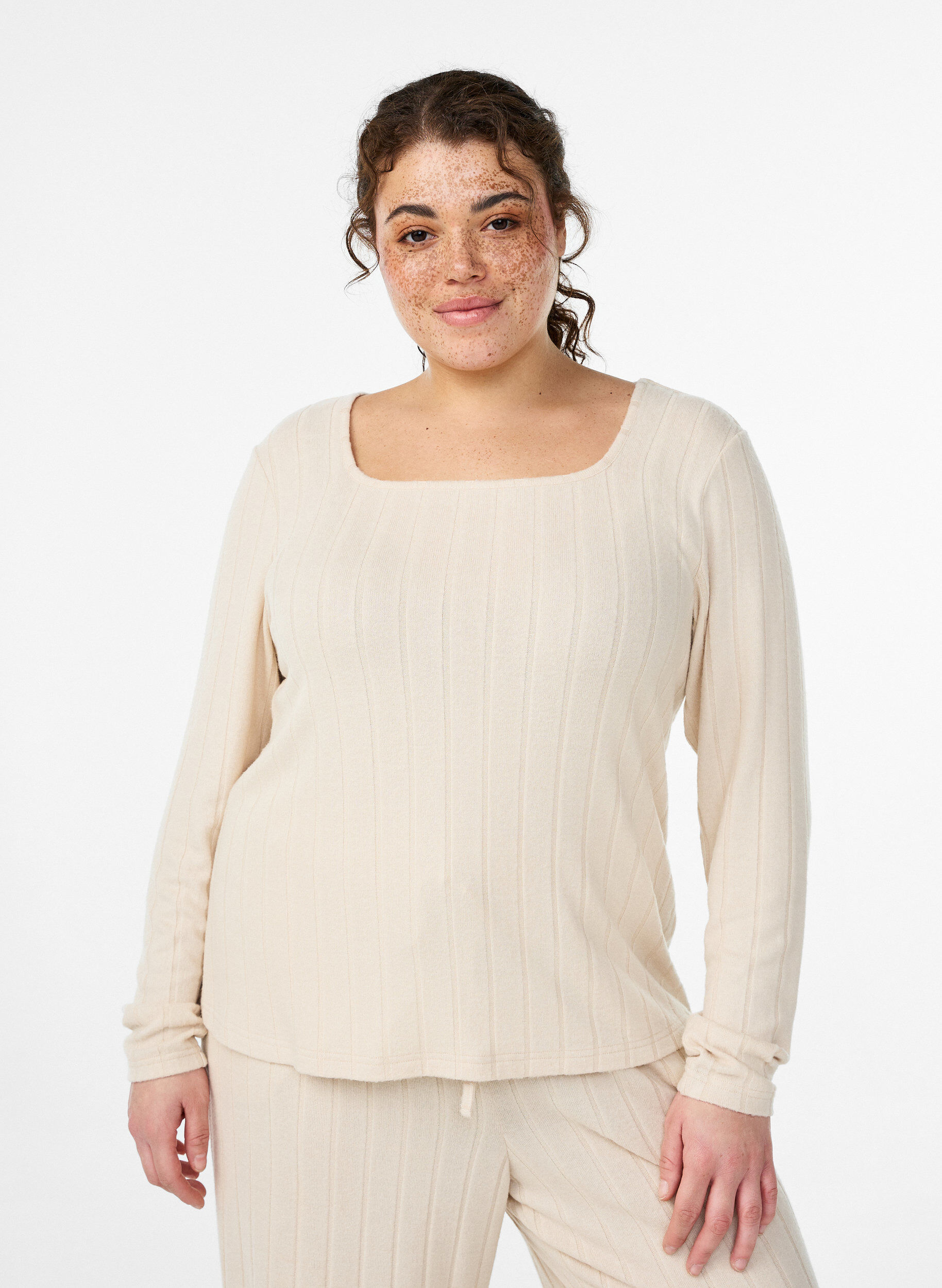 Jersey blouse with a square neck and ribbed texture, Beige, Model
