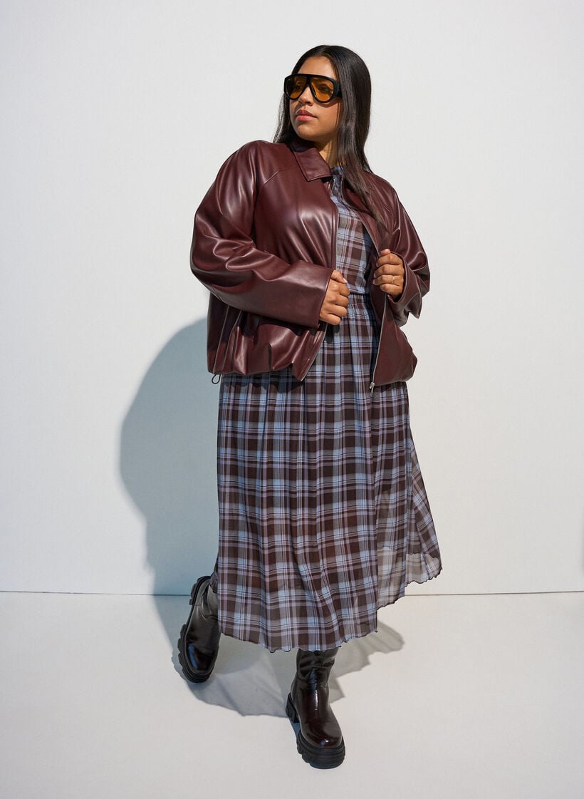 Faux leather bomber jacket with a drawstring hem, Brown, Model