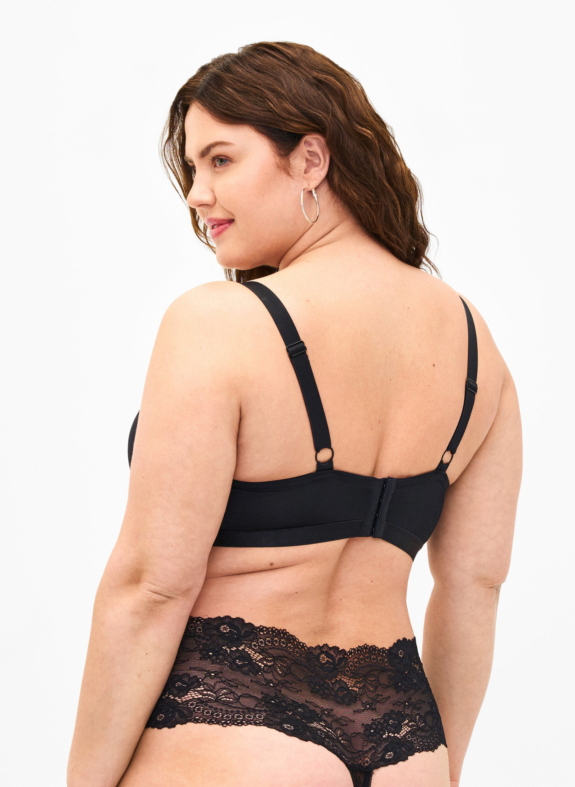 ZizzifashionMoulded bra with mesh, Black, Model image number 2