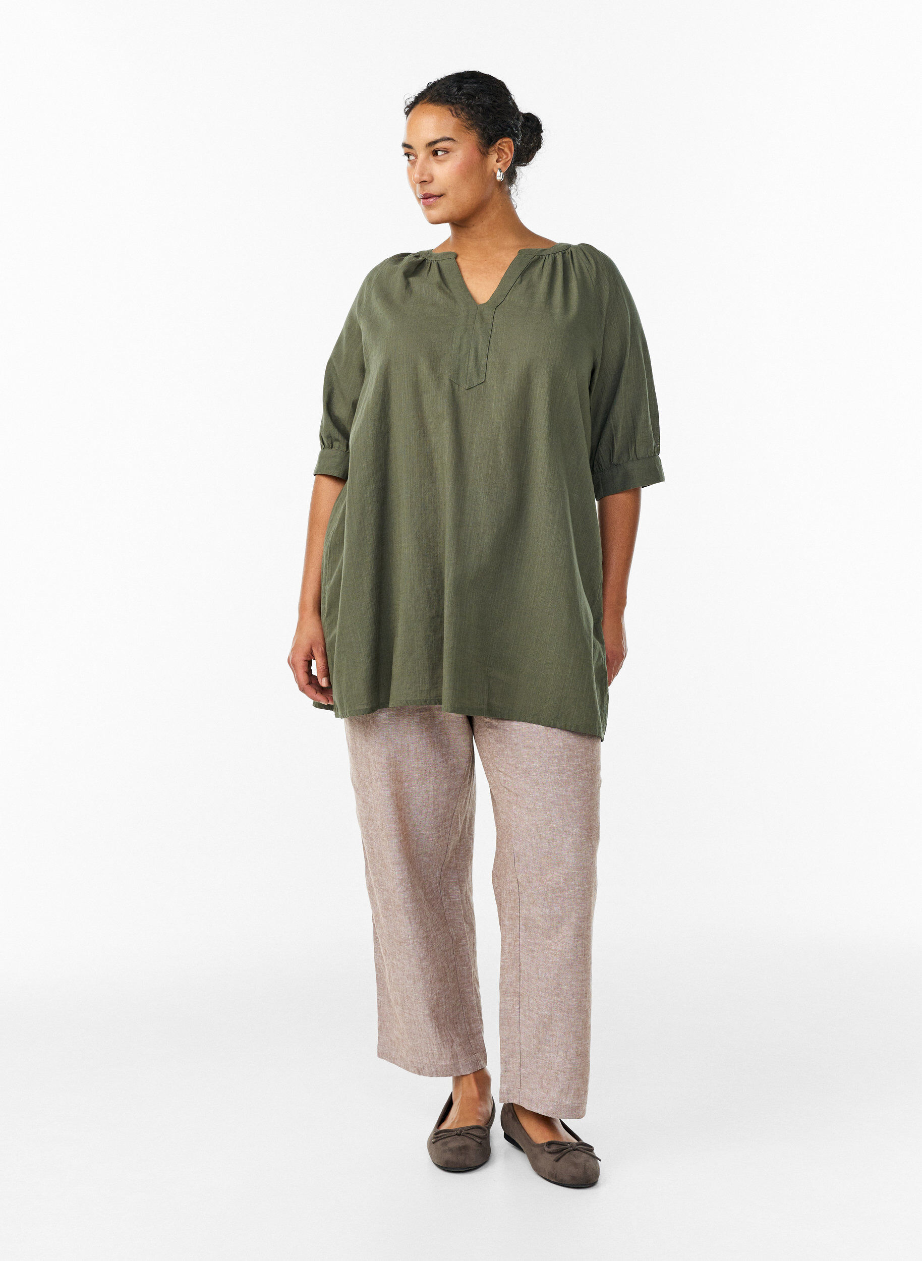 Zizzifashion Cotton tunic with a V-neck, Green, Model image number 1