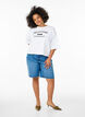 Short T-shirt with a loose fit, White, Model image number 1