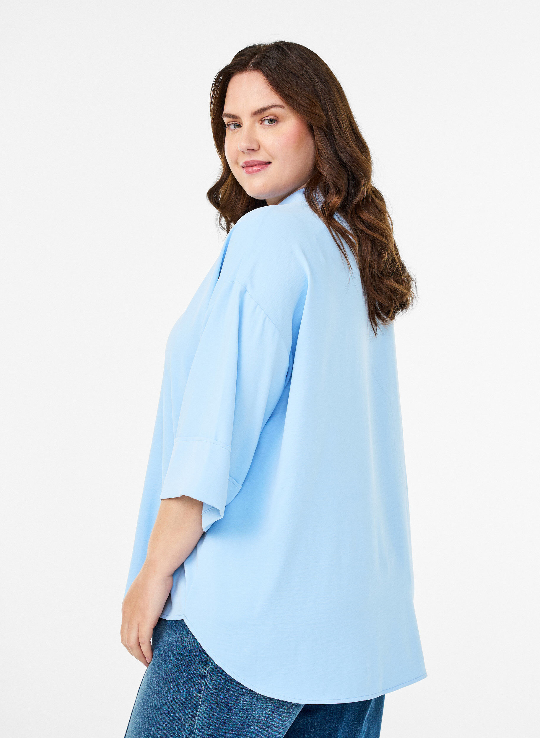 Zizzifashion Loose shirt with a v-neck and 3/4 sleeves, Light Blue, Model image number 2