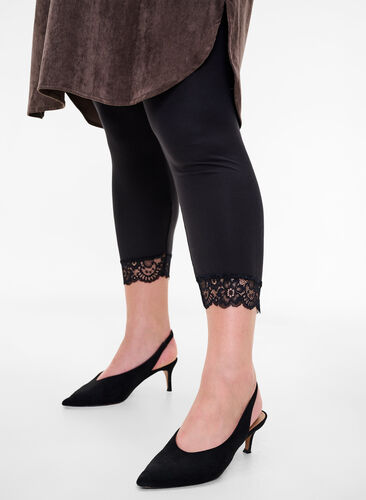 Basic 3/4 leggings with lace trim, Black, Model image number 0