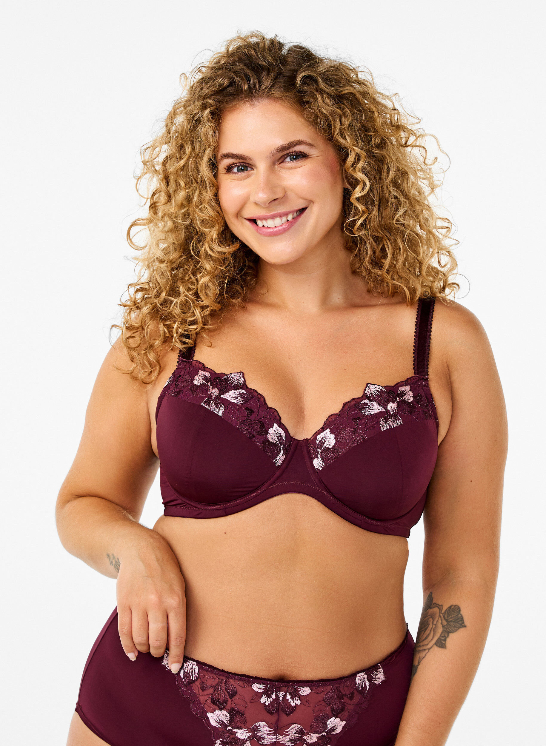Padded bra with floral embroidery - Dark Bordeaux - Sz. 85E