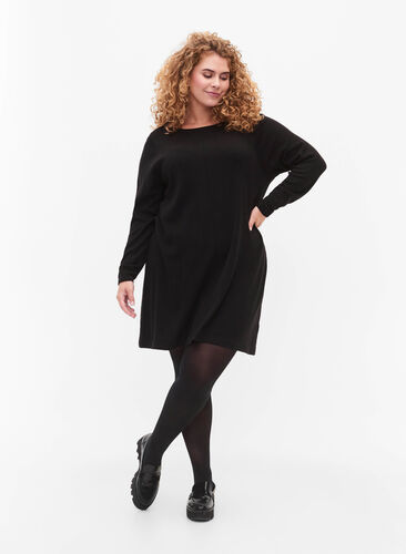Knitted dress in cotton-viscose blend, Black Mel., Model image number 2