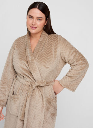 Long dressing gown with pockets, Cuban Sand, Model image number 2
