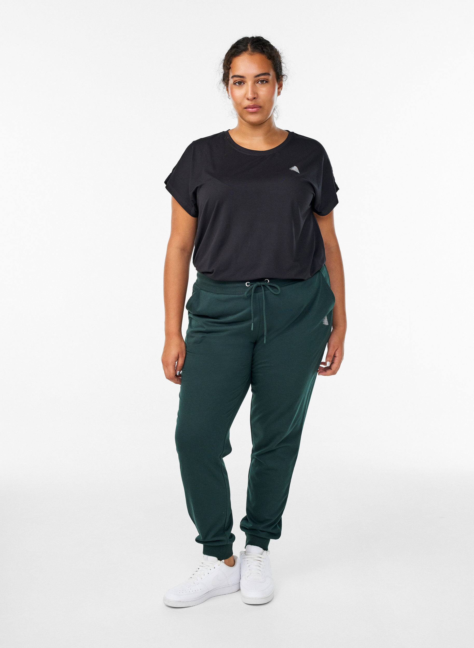 Loose tracksuit trousers with pockets, Green, Model