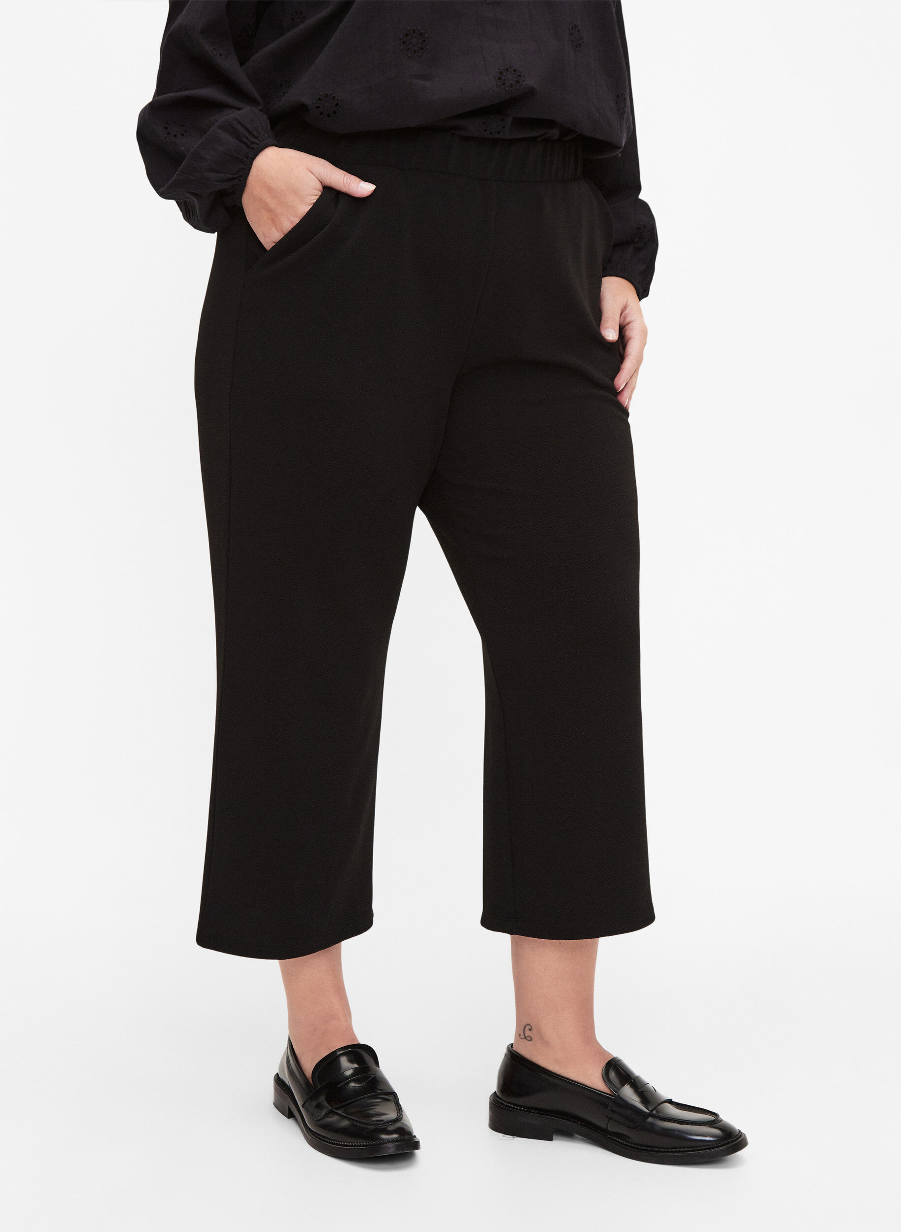 ZizzifashionLoose trousers with 7/8 length, Black, Model image number 2