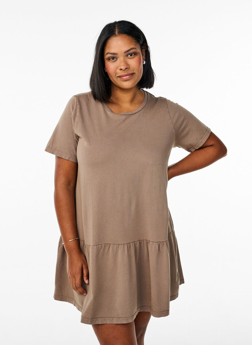 Short A-line dress with a washed look, Brown, Model image number 0