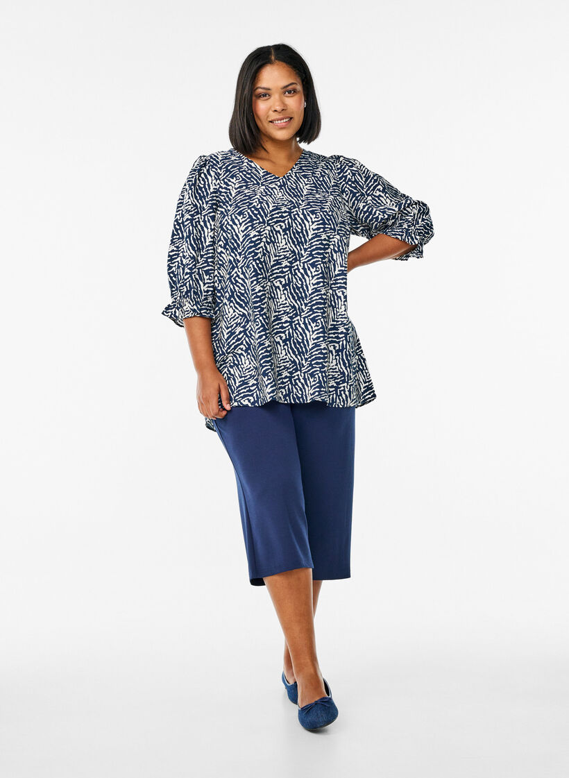 Tunic with 3/4 sleeves and a V-neck, Blue, Model image number 1