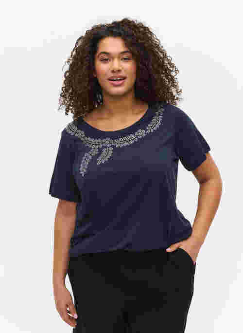Short-sleeved cotton t-shirt with decorative rhinestones