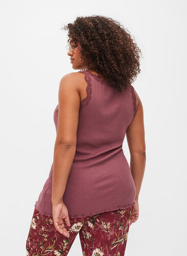 Top with lace trim, Rose Brown, Model image number 1