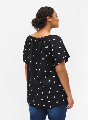 Short-sleeved polka dot viscose blouse, Black w. Dot, Model image number 1