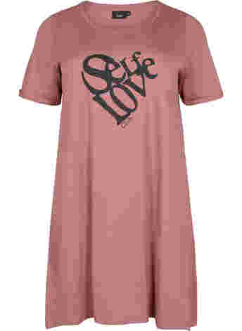 Short sleeved cotton nightdress with print