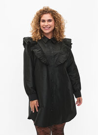 Solid colored shirt with ruffle detail, Black, Model