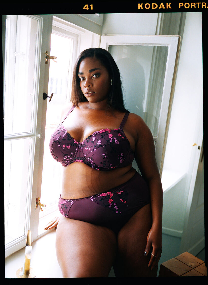 Briefs in microfiber with floral embroidery, Purple, Image image number 0