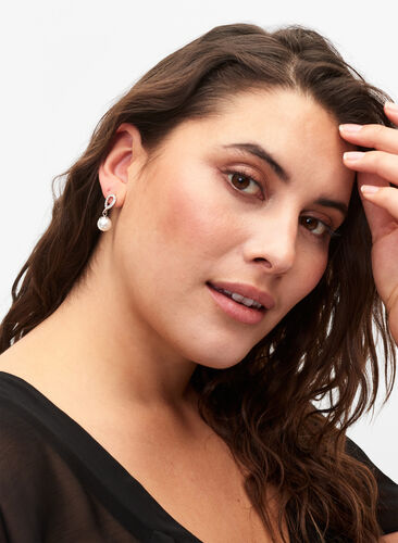 Drop earrings with pearl and stones, Silver w. Pearl, Model image number 0