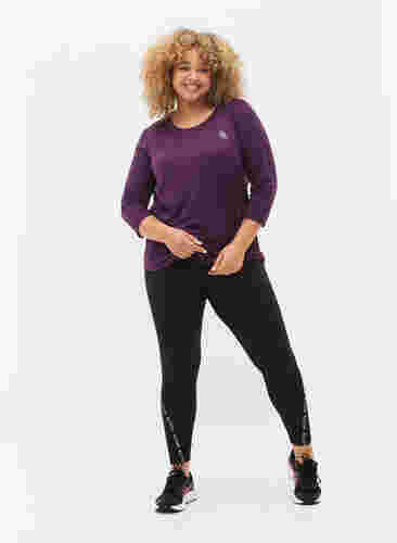 Workout top with 3/4 sleeves, Purple Pennant, Model image number 2