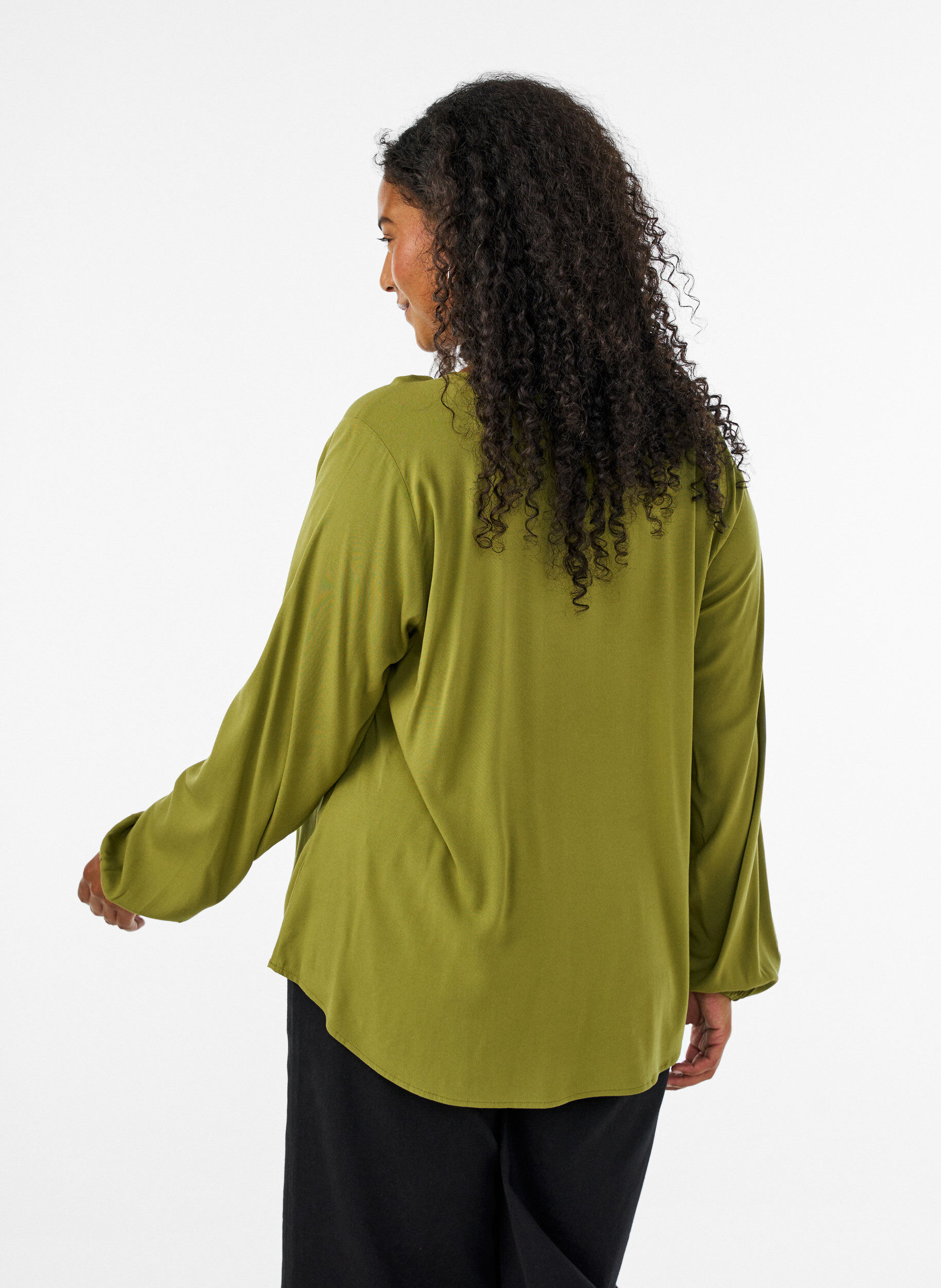 ZizzifashionViscose blouse with a V-neck and long sleeves, Green, Model image number 2