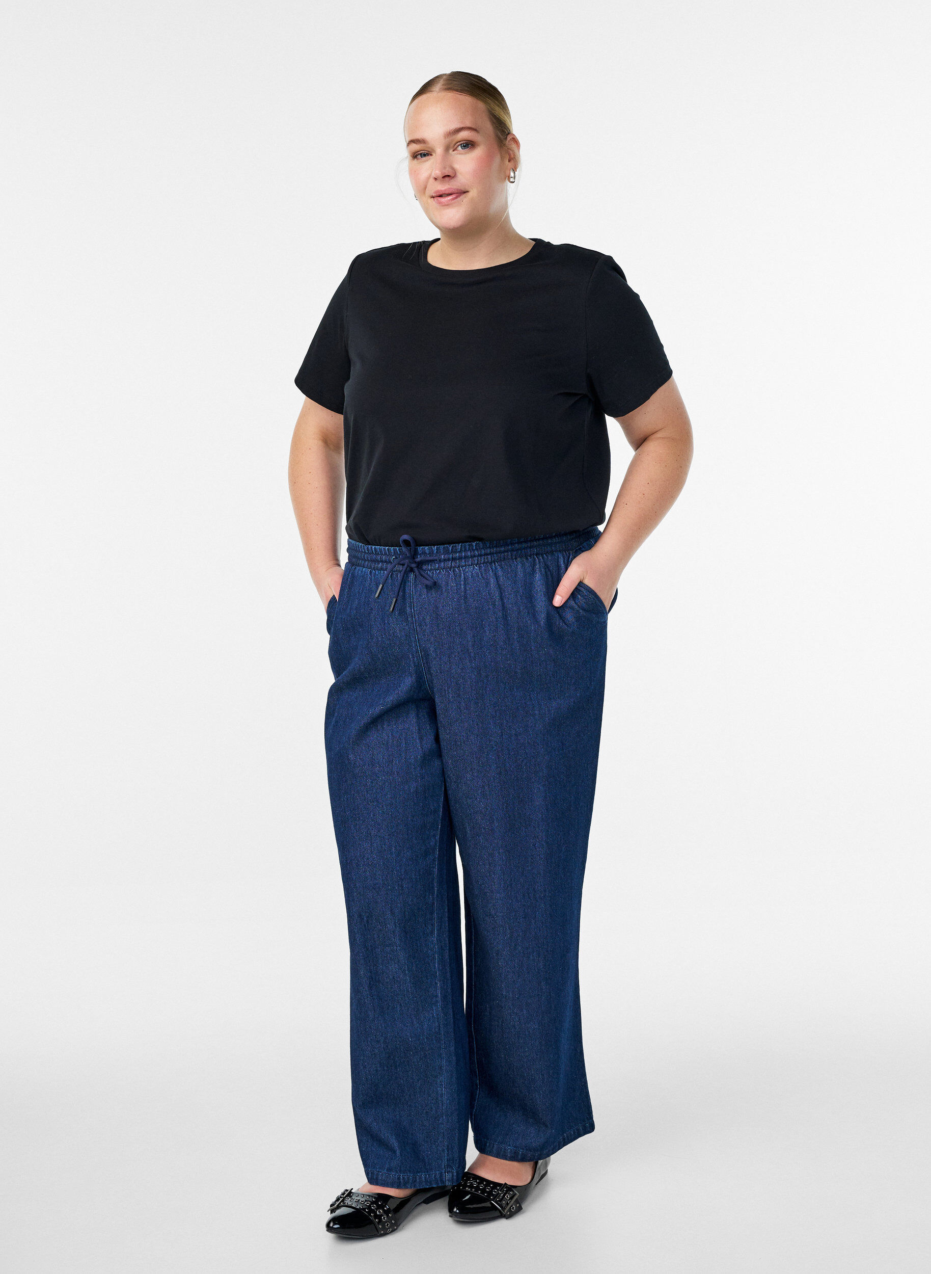 Zizzifashion Basic cotton t-shirt with shoulder pads, Black, Model image number 1