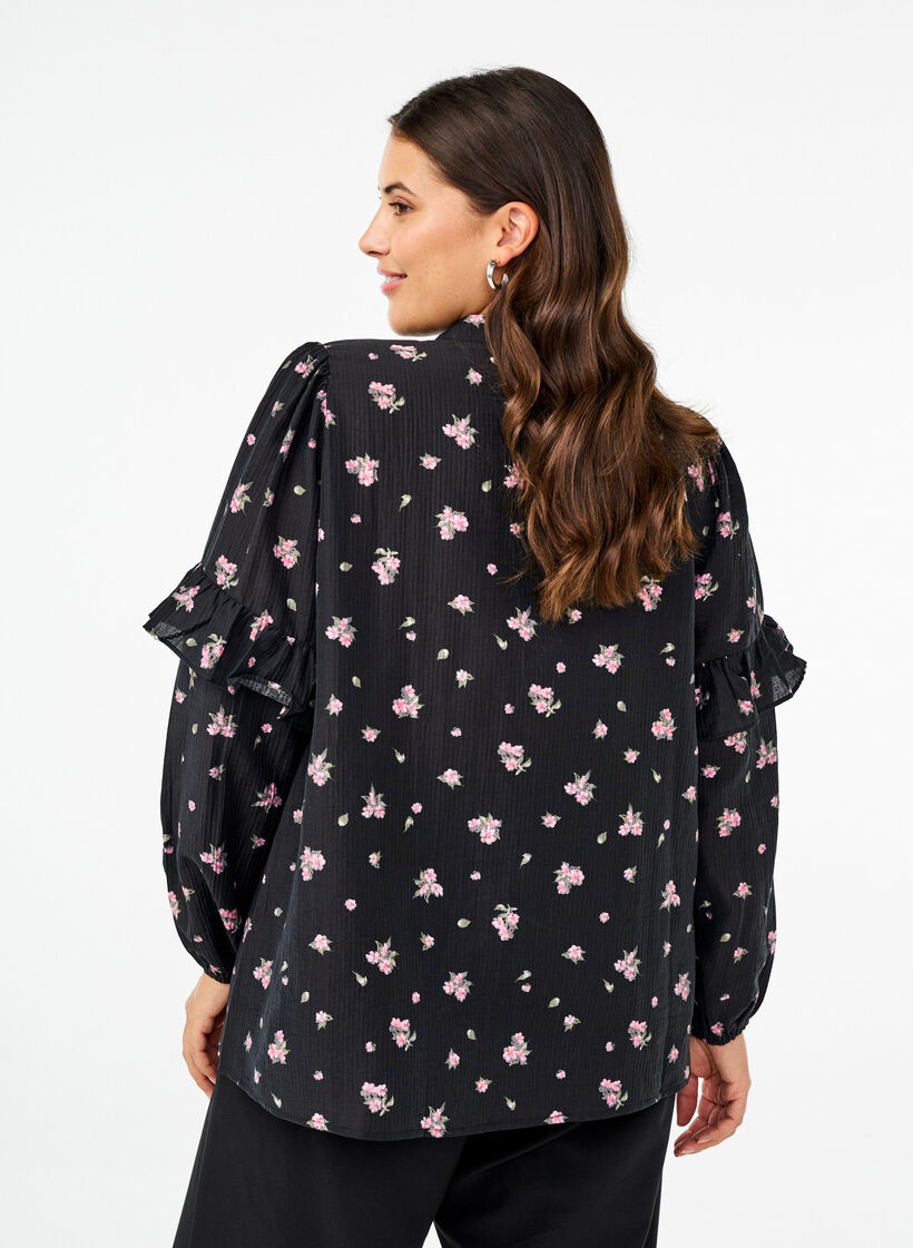 Floral blouse in lyocell, Black, Model image number 2