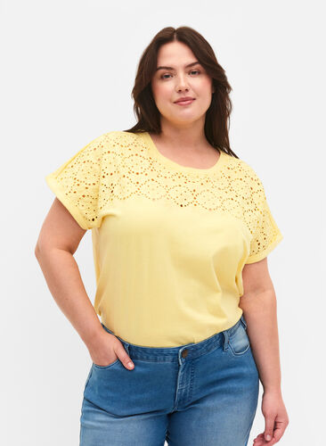 Loose t-shirt with embroidery anglaise, Popcorn, Model image number 0
