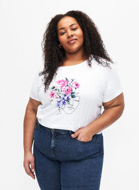Cotton T-shirt with flowers and portrait motif, B. White Face Flower, Model