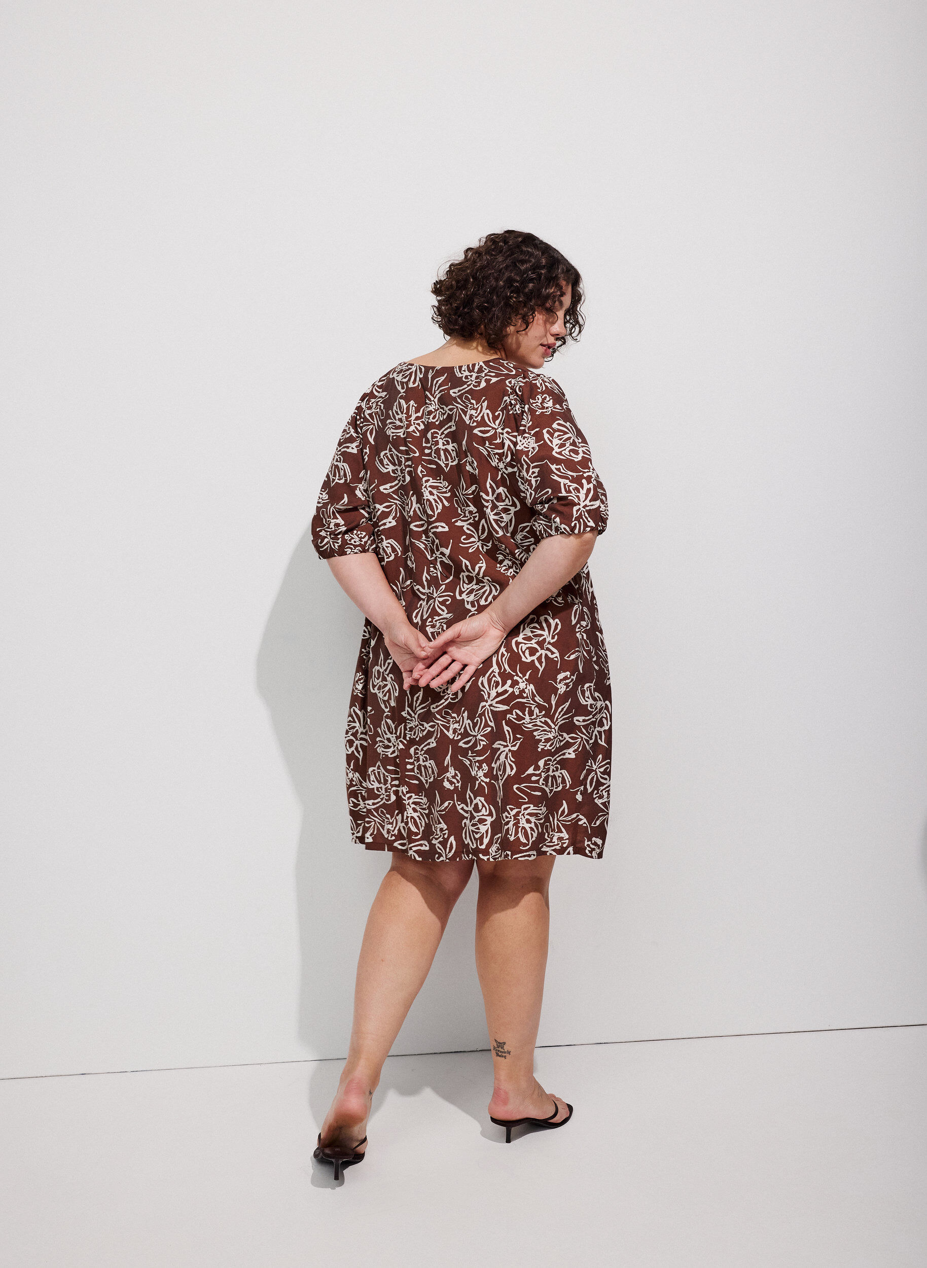 Short A-line dress with V-neck