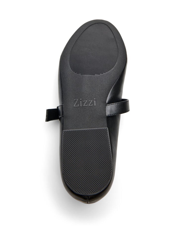 Ballerina in faux leather with strap, Black, Packshot image number 4